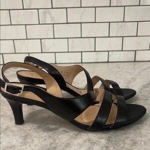 Naturalizer Sandals Womens 9 Black Kitten Heels Strappy Taimi Peep Toe  Leather